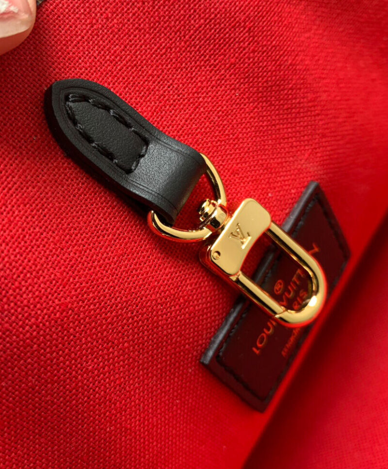 Louis Vuitton OnTheGo Voyage M46823 Brown